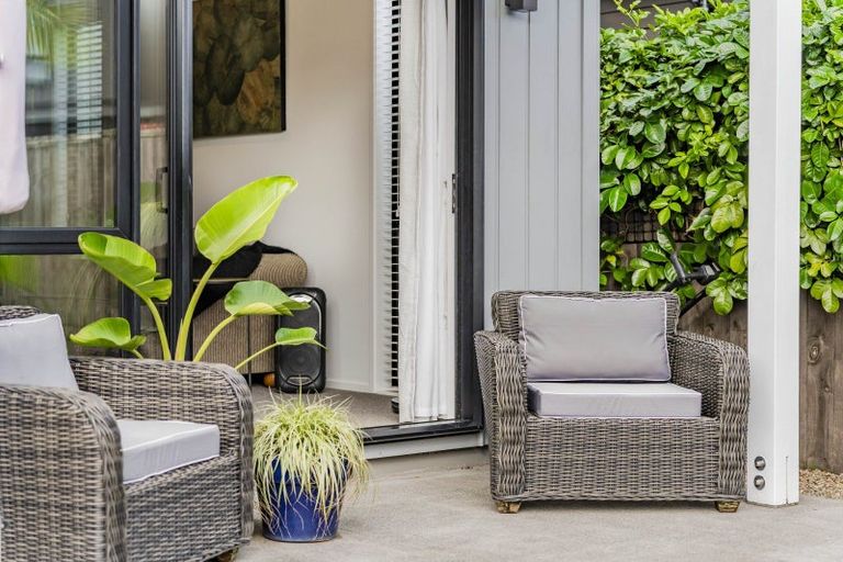 Photo of property in 13 Ian Morrison Road, Hobsonville, Auckland, 0616