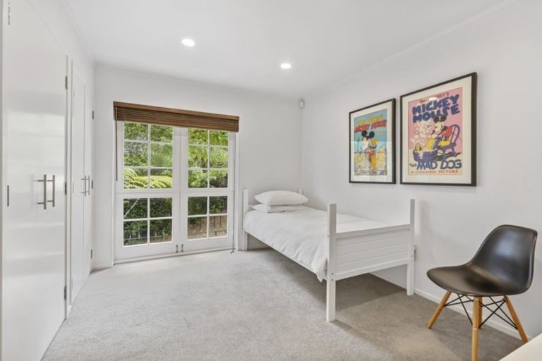 Photo of property in 53 Nui Mana Place, Te Atatu South, Auckland, 0610