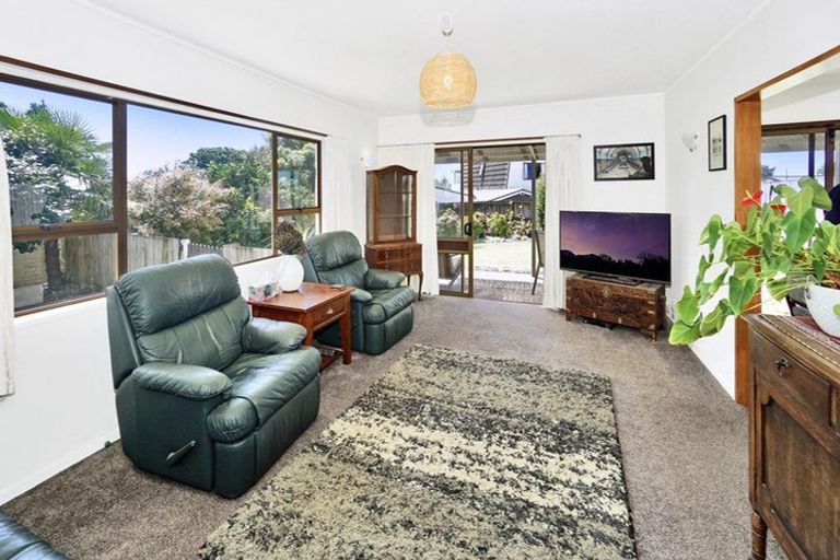 Photo of property in 27 Hookey Drive, Te Puke, 3119