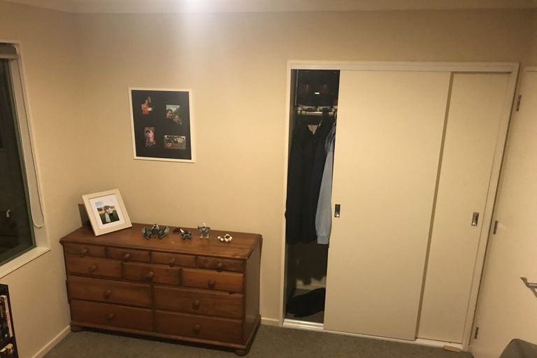 Photo of property in 26 Hewlett Road, Massey, Auckland, 0614