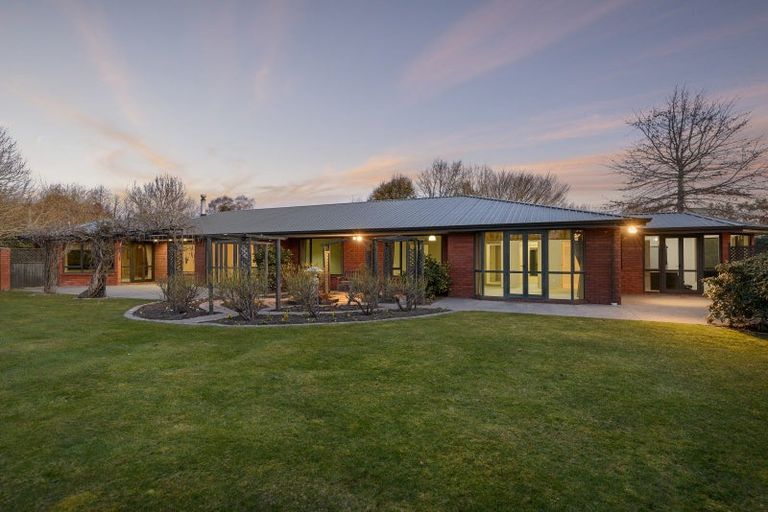 Photo of property in 47 Watsons Road, Harewood, Christchurch, 8051