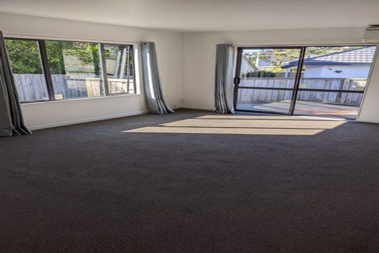 Photo of property in 1b Pollen Street, Johnsonville, Wellington, 6037