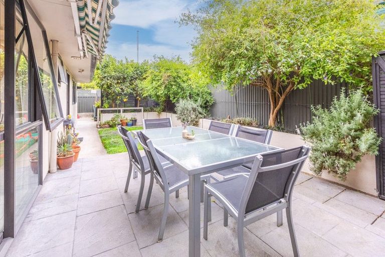 Photo of property in 8a Chester Street, Taradale, Napier, 4112