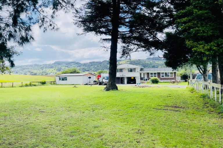 Photo of property in 27 Cossey Road, Drury, 2577