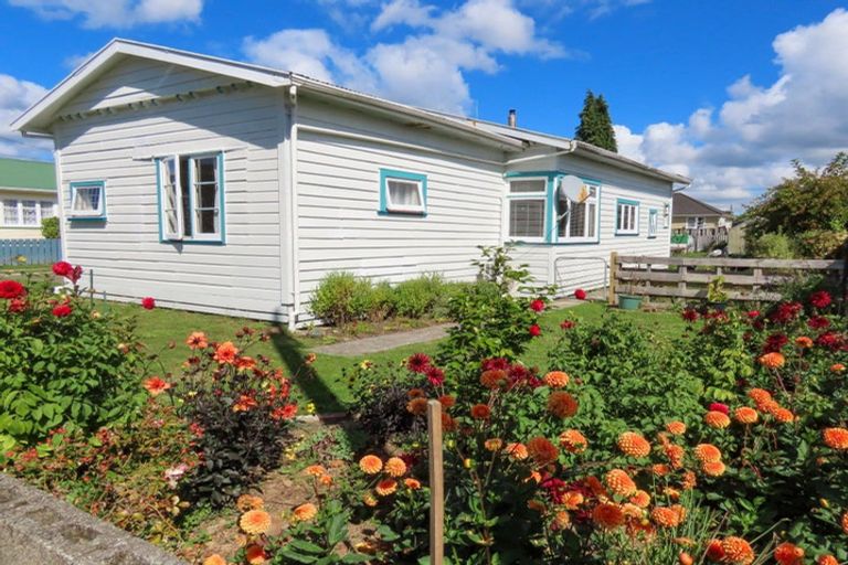 Photo of property in 30 Main Street, Reefton, 7830