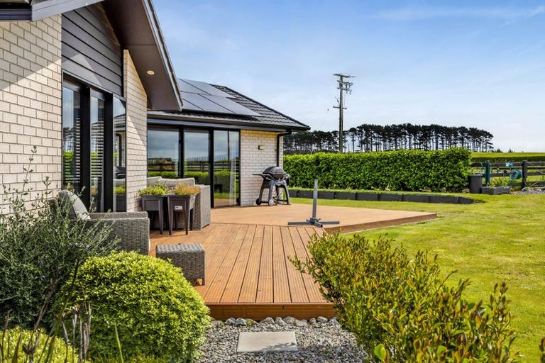 Photo of property in 1 Larlin Drive, Hawera, 4675