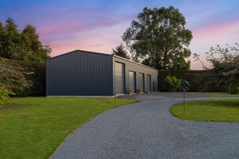 Photo of property in 27 Pohutukawa Drive, Levin, 5571