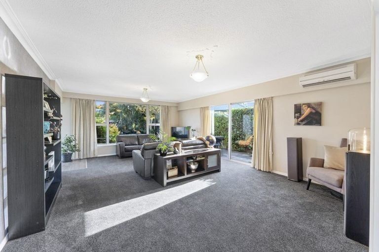 Photo of property in 1/6 Croziers Road, St Albans, Christchurch, 8052