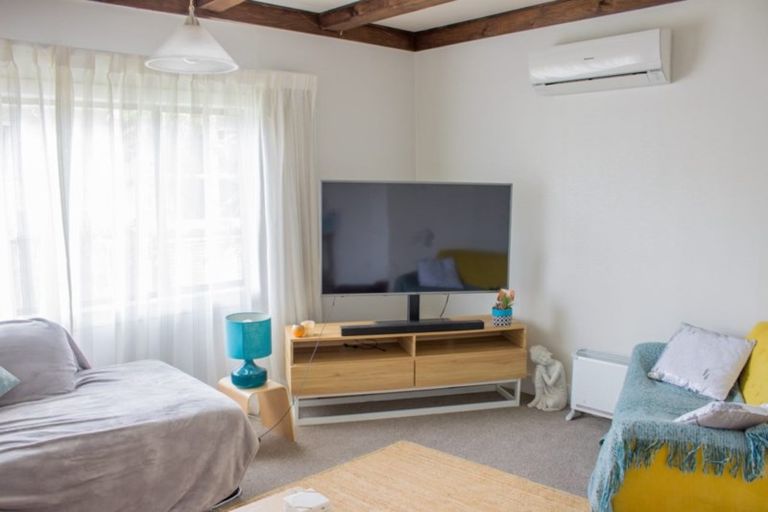Photo of property in 2/47 Mildmay Road, Henderson, Auckland, 0610