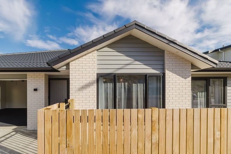 Photo of property in 53 Rochdale Drive, Churton Park, Wellington, 6037