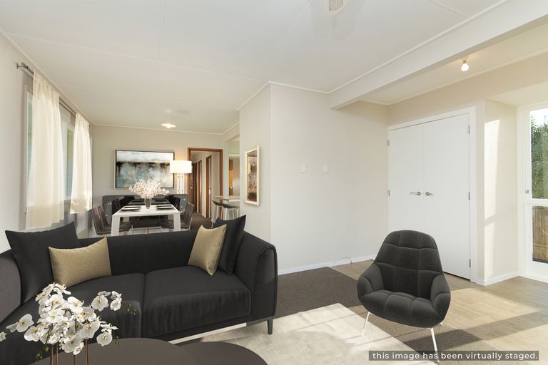 Photo of property in 1 Tawa Place, Waiuku, 2123