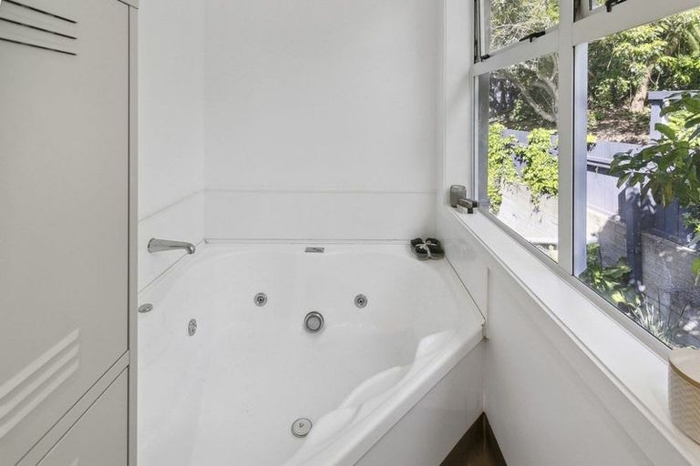 Photo of property in 53 Wilton Road, Wilton, Wellington, 6012