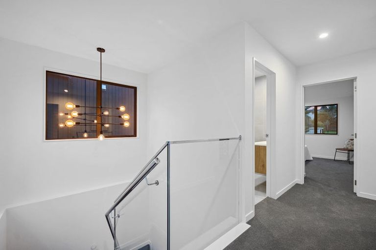 Photo of property in 3c Margaret Place, Milford, Auckland, 0620
