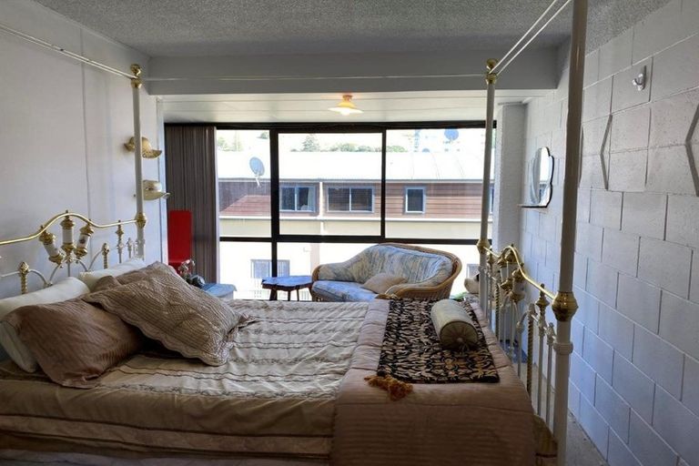 Photo of property in 40 Maunganui Road, Mount Maunganui, 3116