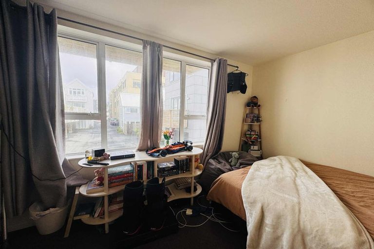 Photo of property in Pirie Street Townhouses, 36/35 Pirie Street, Mount Victoria, Wellington, 6011