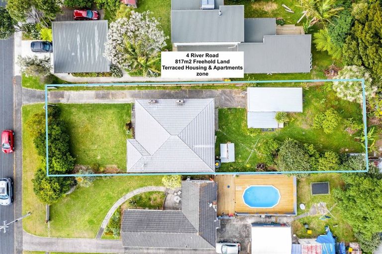 Photo of property in 4 River Road, Te Atatu Peninsula, Auckland, 0610