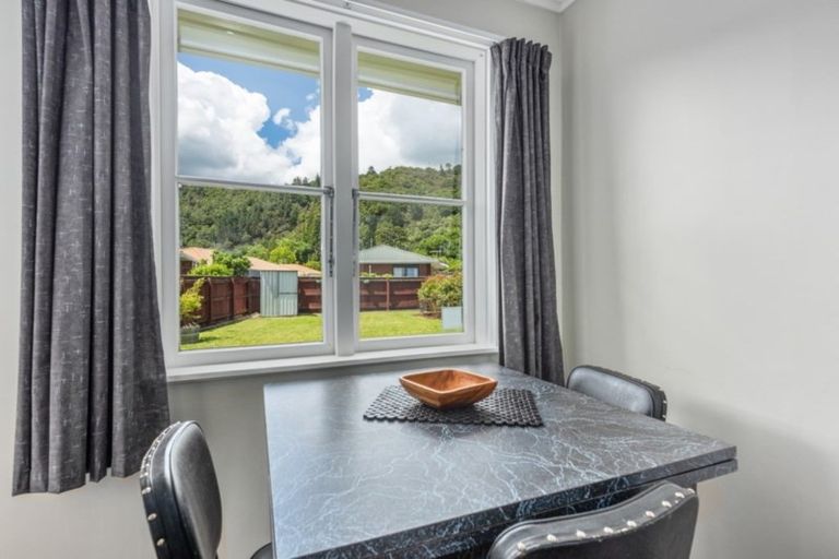 Photo of property in 49 Wilford Street, Wallaceville, Upper Hutt, 5018