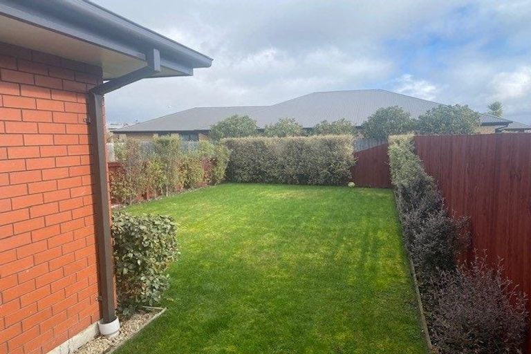 Photo of property in 16 Merrilees Place, Linwood, Christchurch, 8062