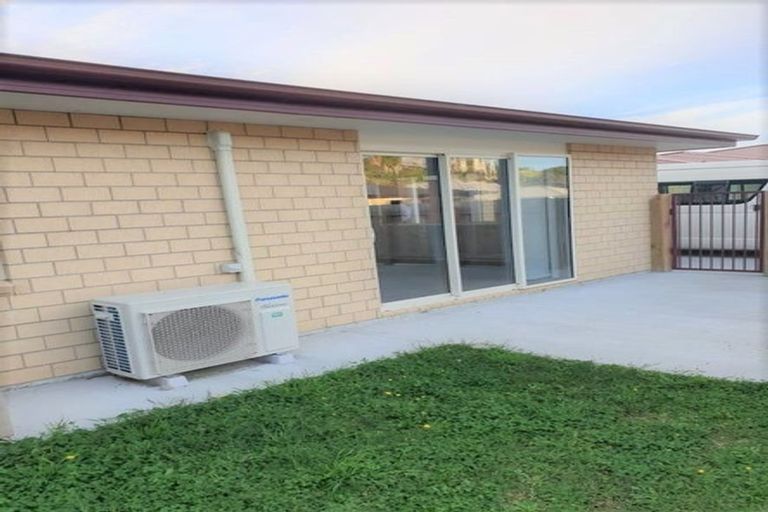 Photo of property in 13 Frederick Place, Whalers Gate, New Plymouth, 4310