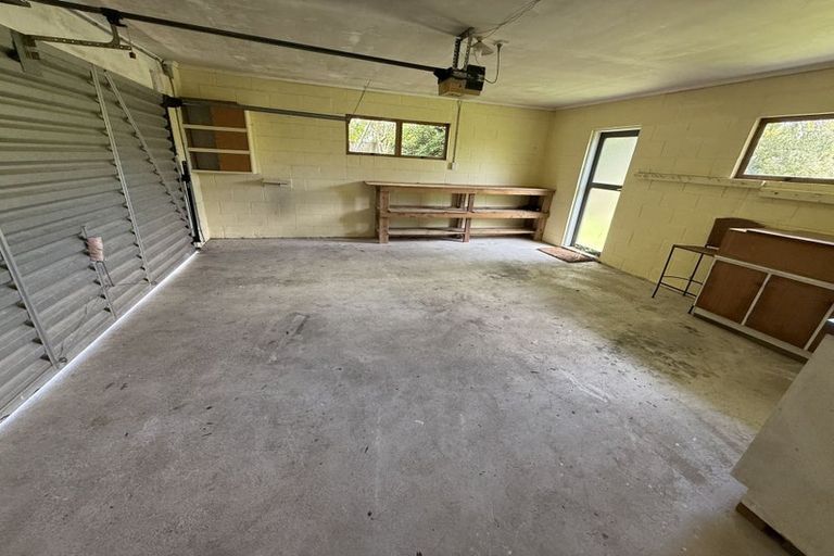 Photo of property in 2/17 Glenvar Road, Torbay, Auckland, 0630