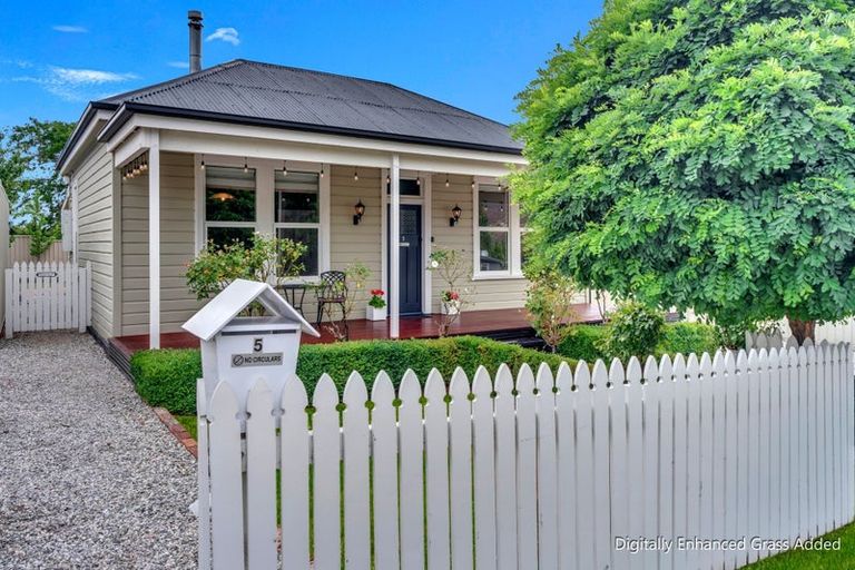 Photo of property in 5 Molyneux Avenue, Cromwell, 9310