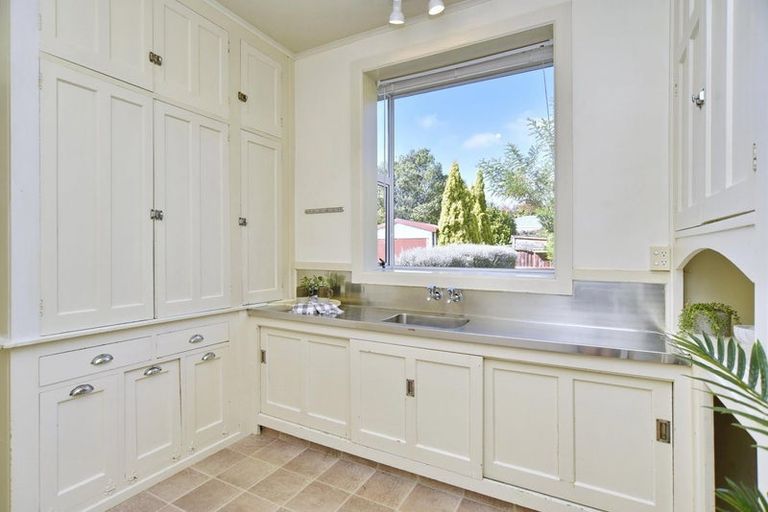 Photo of property in 102 Edinburgh Street, Spreydon, Christchurch, 8024