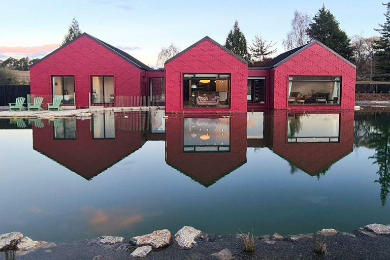 Photo of property in 21 Tarrant Road, Upper Moutere, 7173