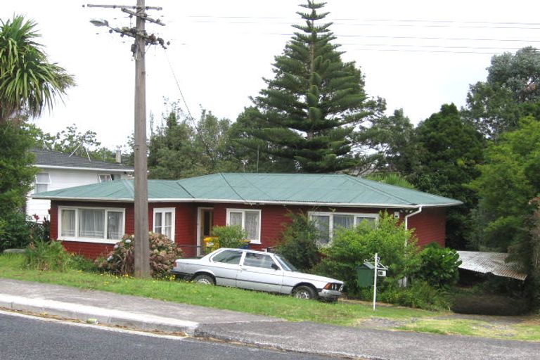 Photo of property in 118 Lancaster Road, Beach Haven, Auckland, 0626