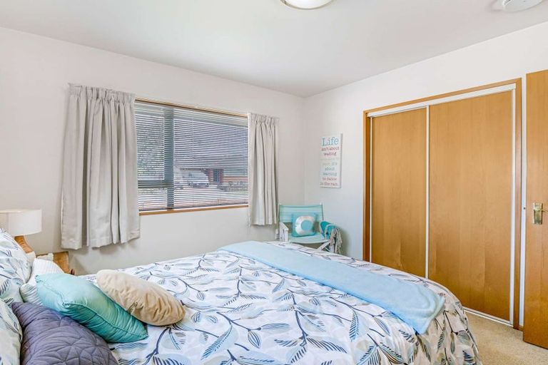 Photo of property in 4 Chesterfield Mews, Russley, Christchurch, 8042