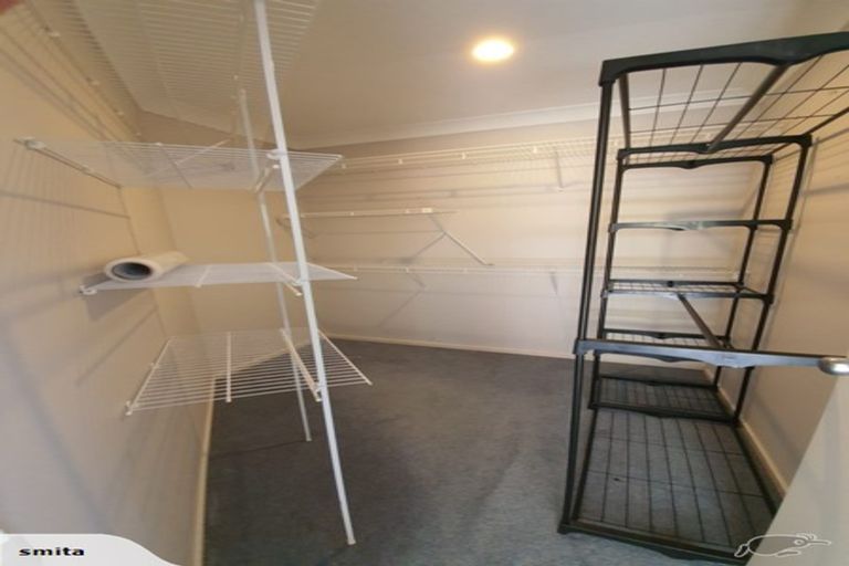 Photo of property in 18 Chippenham Grove, Churton Park, Wellington, 6037