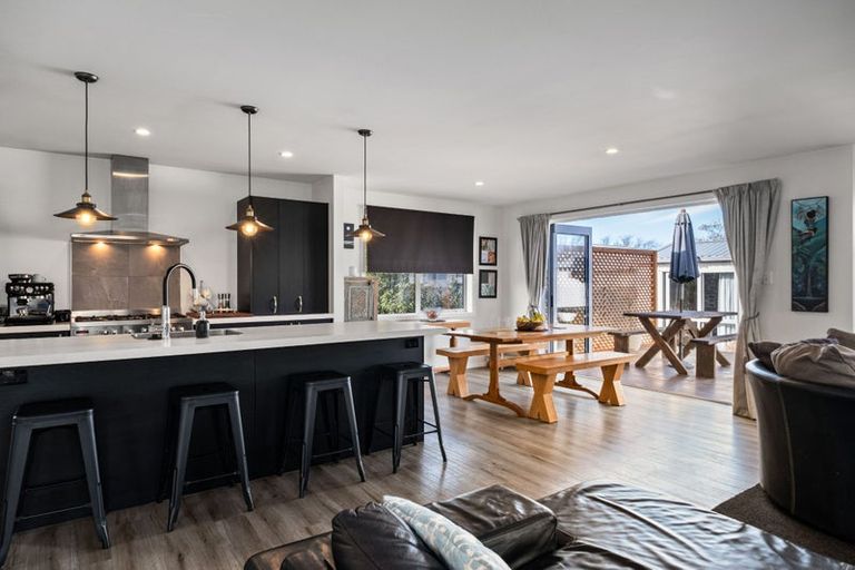 Photo of property in 10 Aintree Street, Bishopdale, Christchurch, 8051