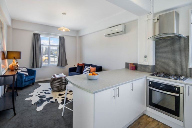 Photo of property in San Antonio Flats, 12f1 Kilbirnie Crescent, Kilbirnie, Wellington, 6022