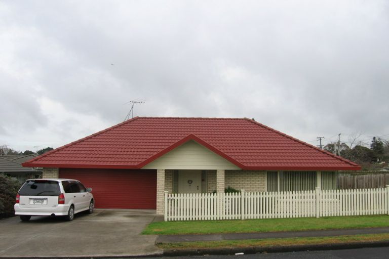 Photo of property in 19 King Edward Avenue, Papakura, 2110