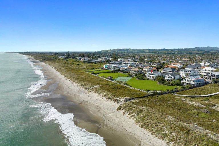Photo of property in 10/199 Papamoa Beach Road, Papamoa Beach, Papamoa, 3118