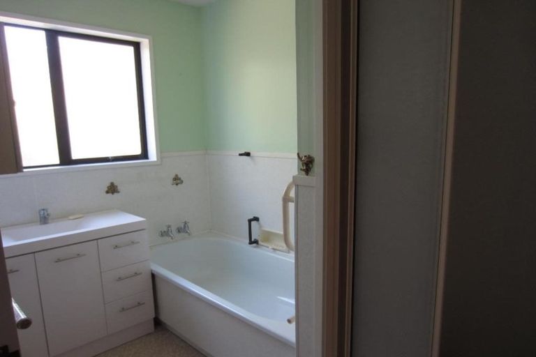 Photo of property in 199 Centaurus Road, Saint Martins, Christchurch, 8022