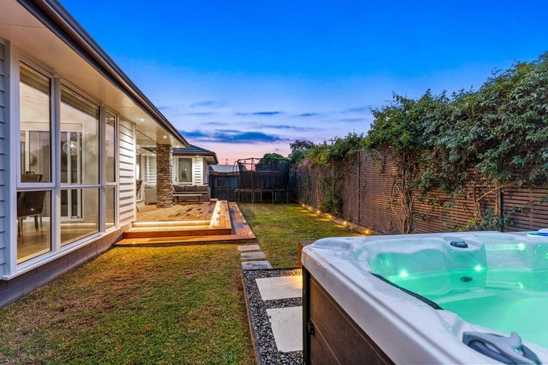 Photo of property in 3 Barbaras Way, Waikanae Beach, Waikanae, 5036