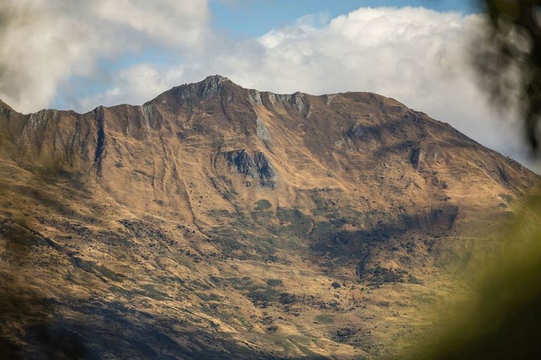 Photo of property in 74 Kings Drive, Wanaka, 9305