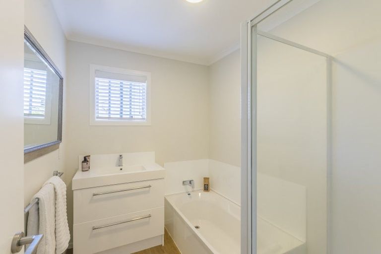 Photo of property in 77 Gray Avenue, Paraparaumu Beach, Paraparaumu, 5032