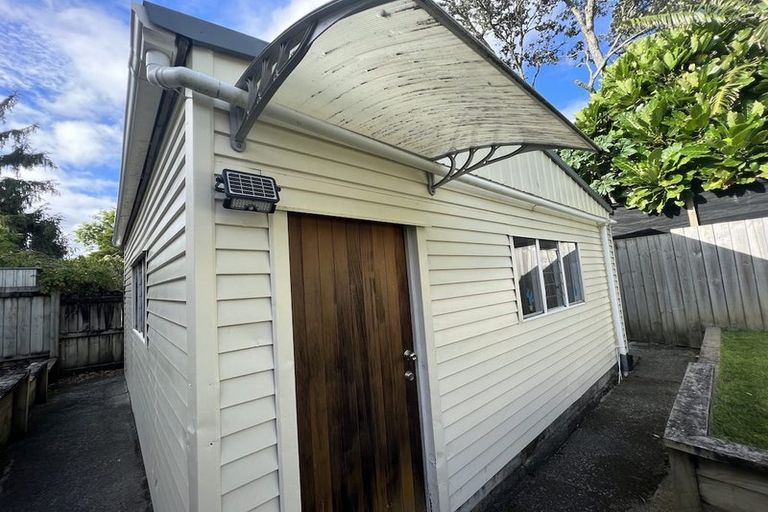 Photo of property in 8 Widmore Drive, Massey, Auckland, 0614