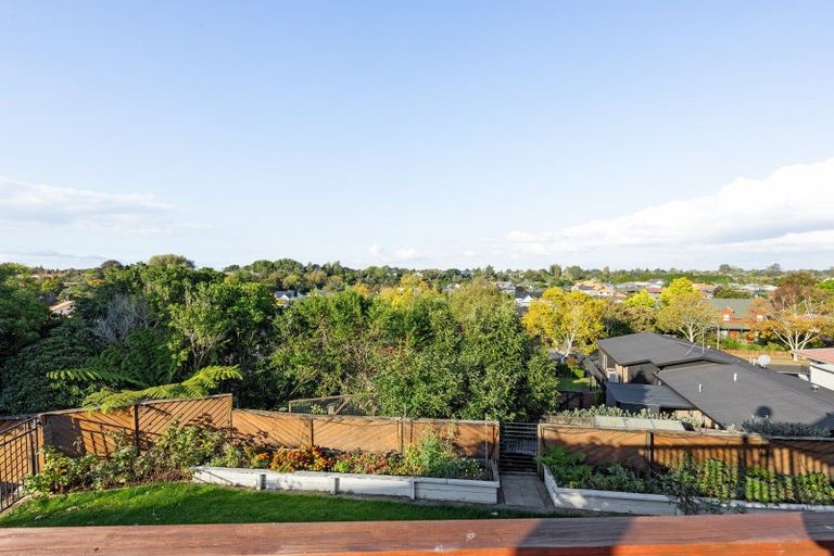 Photo of property in 11 Houhere Place, Pukete, Hamilton, 3200