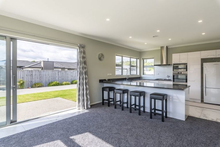 Photo of property in 16 Petrel Close, Paraparaumu Beach, Paraparaumu, 5032