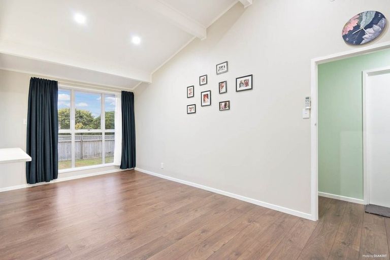 Photo of property in 64 Old Wairoa Road, Papakura, 2110