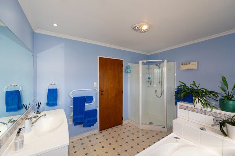 Photo of property in 12b Avondale Road, Taradale, Napier, 4112