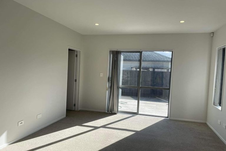 Photo of property in 127 Harbourside Drive, Karaka, Papakura, 2113