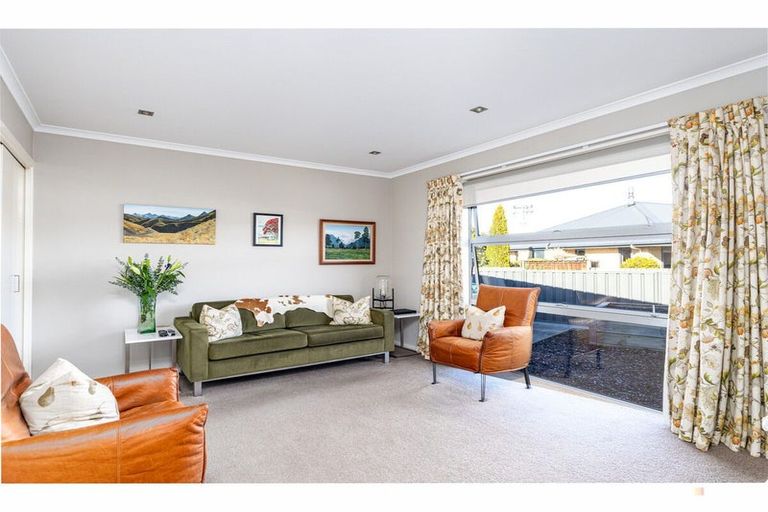 Photo of property in 24 Tancred Street, Geraldine, 7930