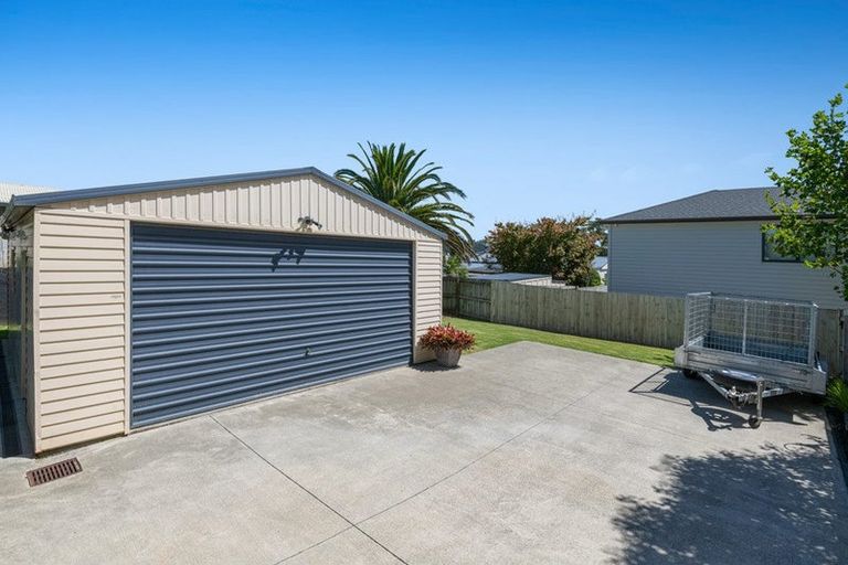 Photo of property in 84 Stanmore Bay Road, Stanmore Bay, Whangaparaoa, 0932