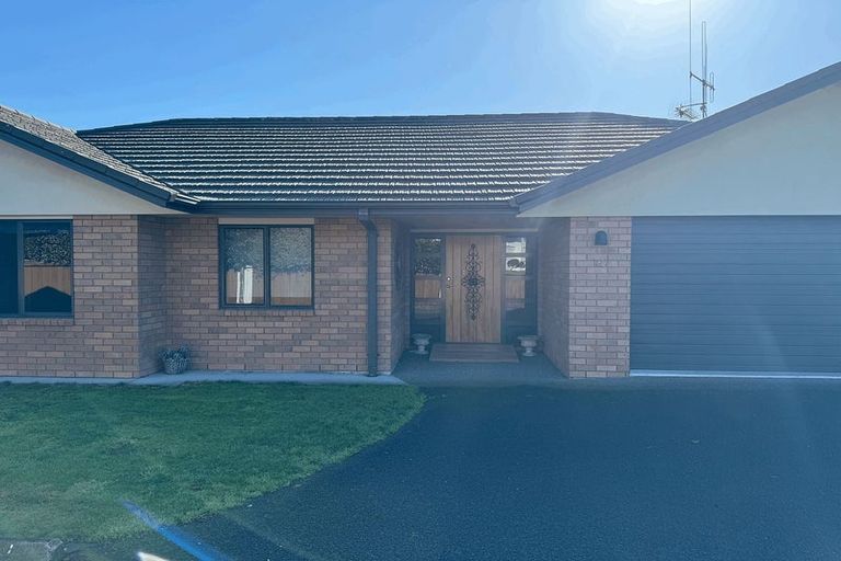 Photo of property in 127 Victoria Street, Cambridge, 3434