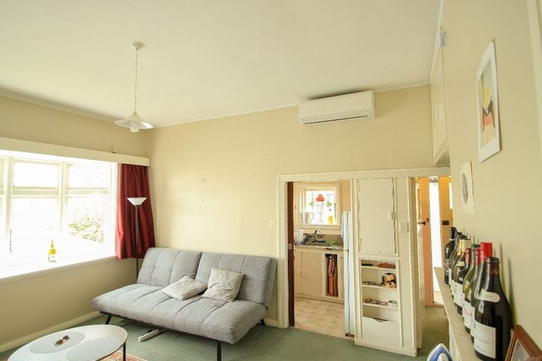 Photo of property in Carillion/the Knoll, 33 Thompson Street, Mount Cook, Wellington, 6011