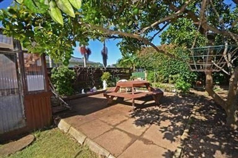 Photo of property in 7 Pipitea Place, Massey, Auckland, 0614