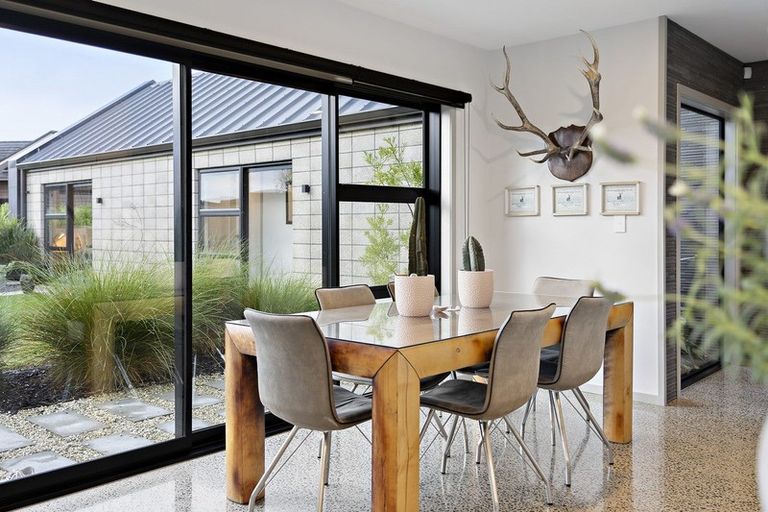 Photo of property in 16 Kaniera Terrace, Cambridge, 3434